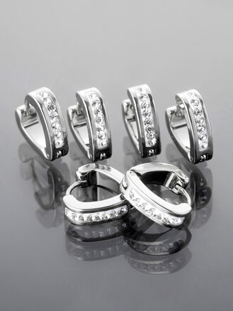 Sada náušnic z leštěné chirurgické oceli, krystalky zdobená srdíčka 