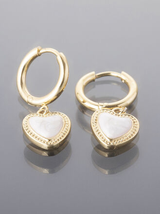 Jemné kruhové náušnice z leštěné chirurgické oceli zlaté barvy se srdíčkem, bílý kamínek