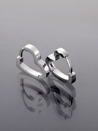  Elegantní náušnice z leštěné chirurgické oceli, tvar srdce