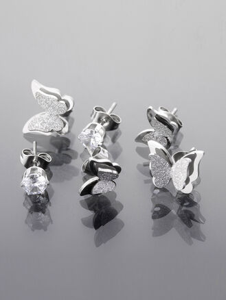 Elegantní zlaté náušnice ve tvaru motýla s krystalem pro každou příležitost