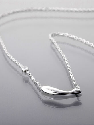 Elegantní náhrdelník z chirurgické oceli, rybička