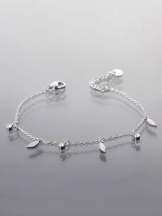 Romantický řetízkový náramek z chirurgické oceli s peříčky 