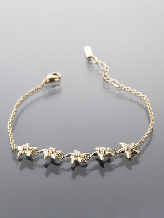 Elegantní náramek ve tvaru hvězdy z chirurgické oceli pro ženy a dívky