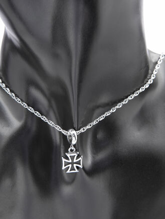 Stylový přívěsek Železný kříž z leštěné chirurgické oceli 