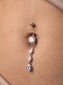 Banánek piercing do pupíku s kuličkou a přívěskem s krystalky, vyrobeno z chirurgické oceli