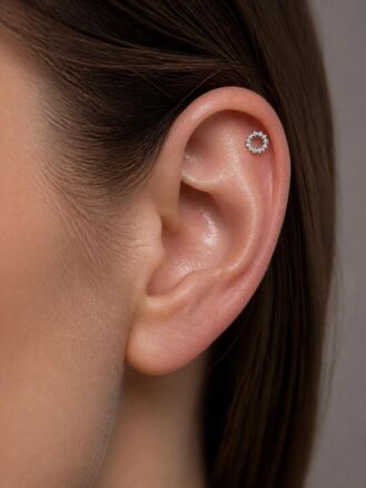 Piercing do brady, ucha nebo rtu, srdíčko s krystalky, chirurgická ocel, stříbrná barva